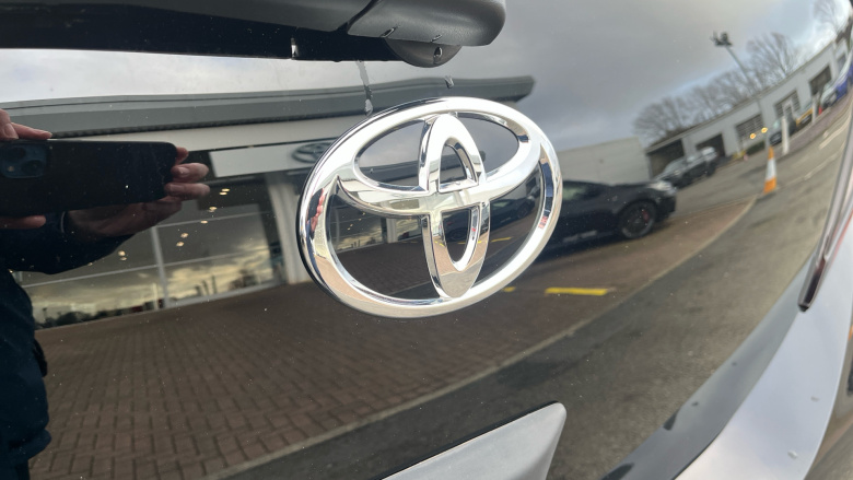 Toyota Aygo X 1.0 VVT-i Edge 5dr Petrol Hatchback